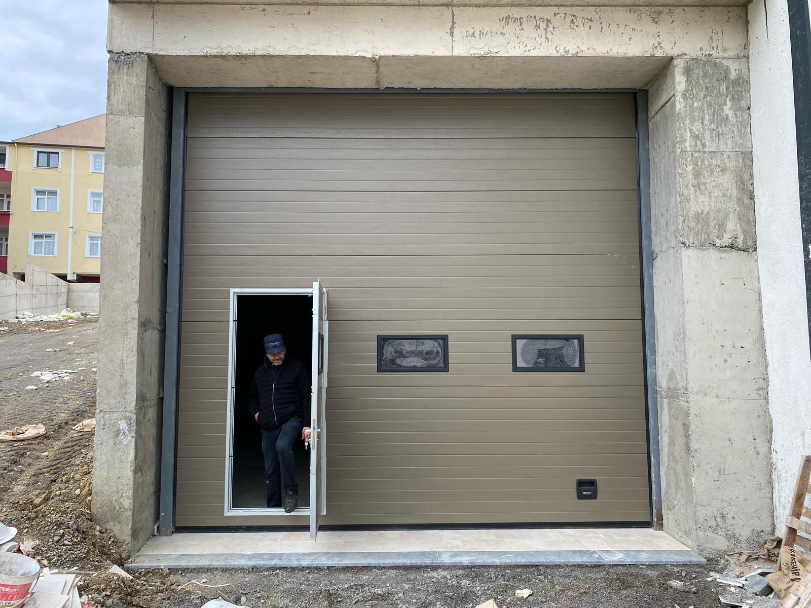 Fabrika Kapıları